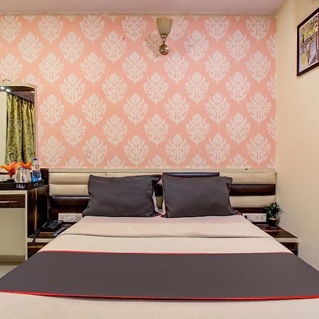 Collection O Golden Tulipz Boutique Hotel Mumbai Ngoại thất bức ảnh